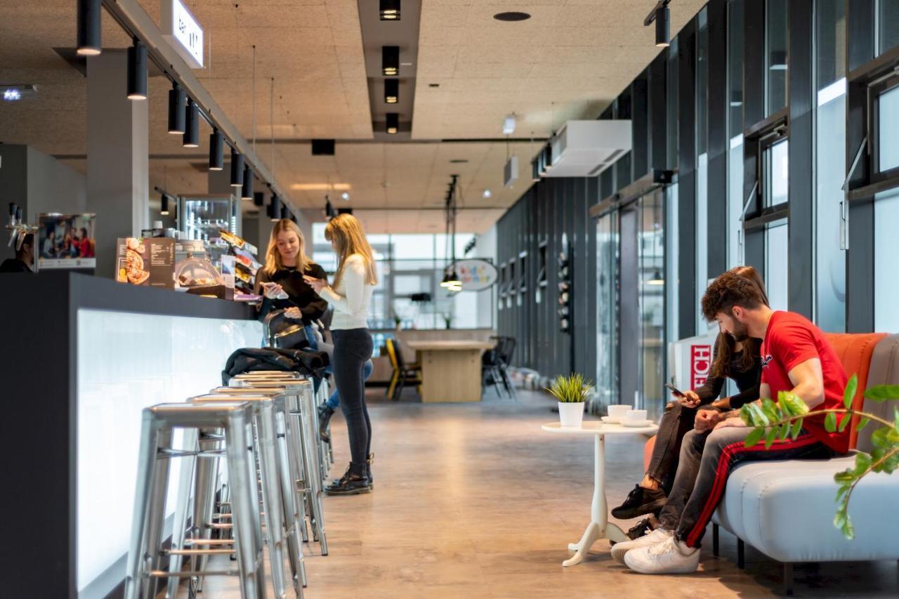 A&O Graz Hauptbahnhof Hostel Exterior photo